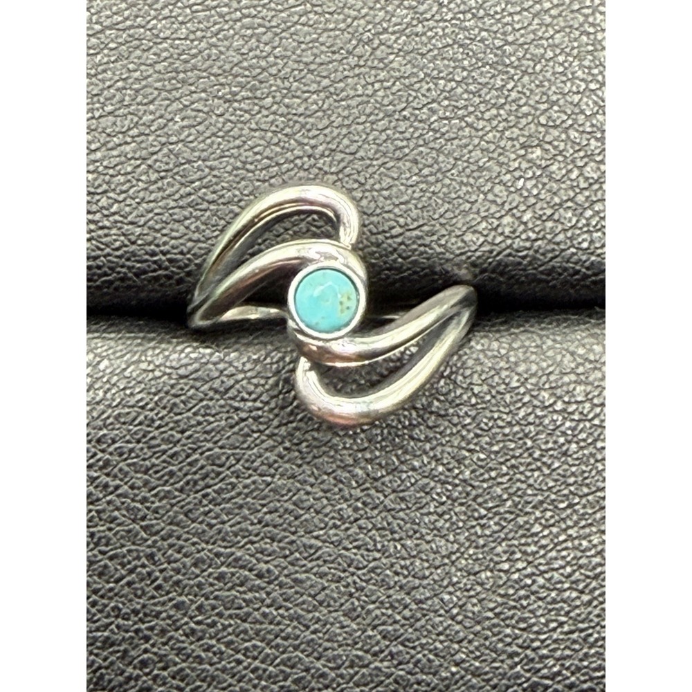 New Condition Sterling Silver Turquoise Swirl Ring Size 7 J16